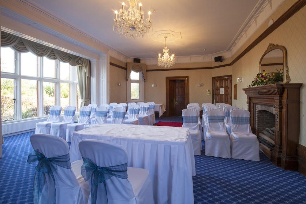 The Birch Hotel Haywards Heath Ngoại thất bức ảnh