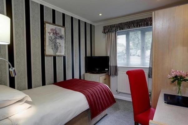 The Birch Hotel Haywards Heath Ngoại thất bức ảnh