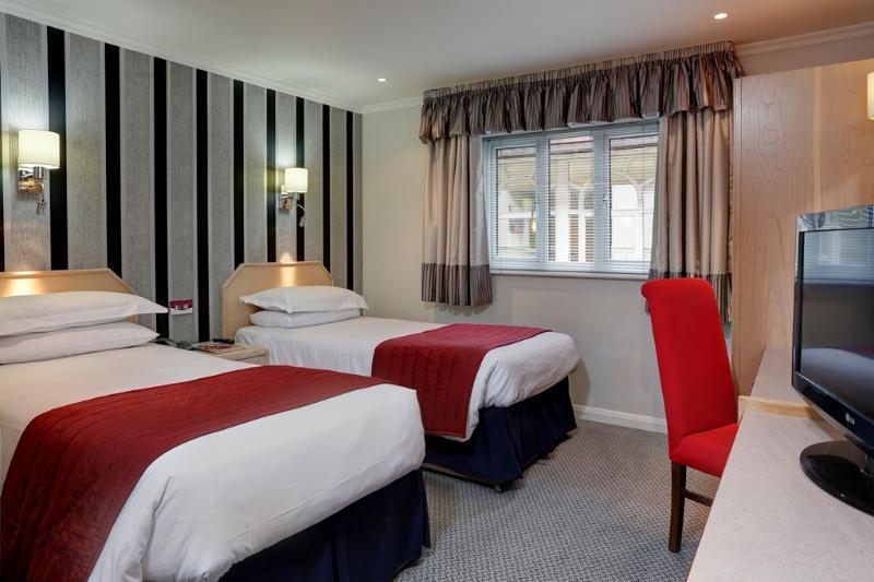 The Birch Hotel Haywards Heath Ngoại thất bức ảnh